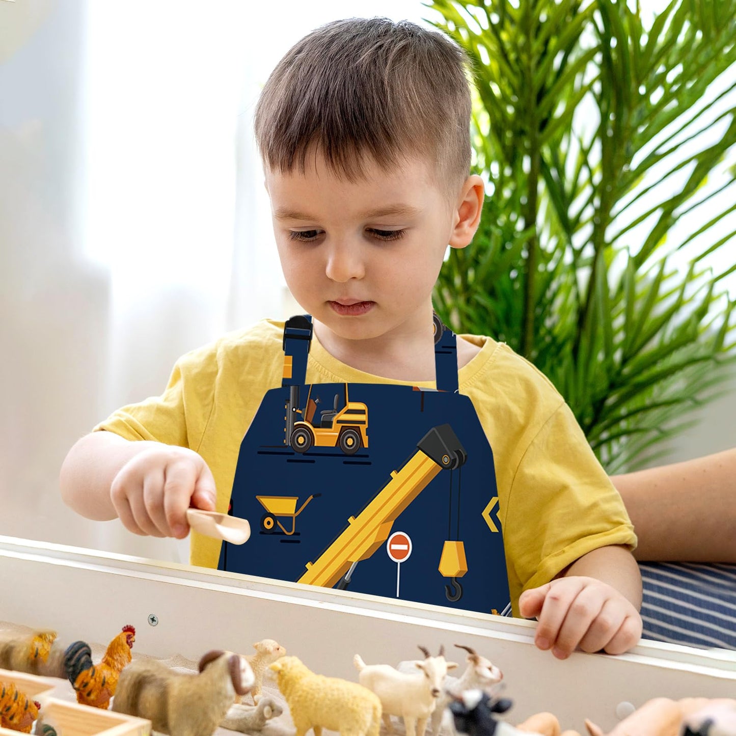 4 Pcs Kids Aprons with Pockets Painting Apron for Kids, PLULON Kids Apron Adjustable Strap Engineering Vehicles Bulldozer Excavator Truck Apron, Apron for Painting Cooking Baking Girls Boys, 3-8 Years