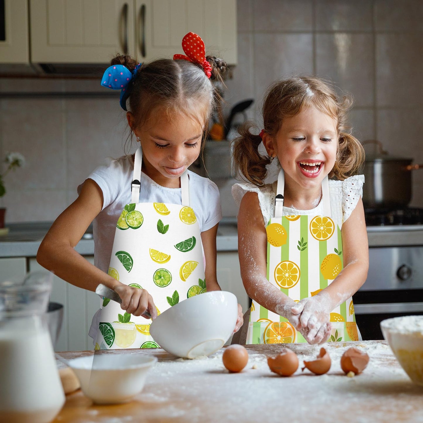 PLULON 4 Pcs Kids Aprons with Pockets Painting Apron for Kids, Lemon Kids Apron Adjustable Strap Lemonade Apron for Painting Cooking Baking Girls Boys Paint Apron Lemonade Party Supplies, 3-8 Years